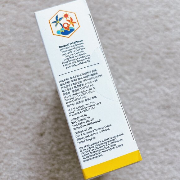 BRAND NEW WITH BOX MINI DOCK - Picture 2 of 7